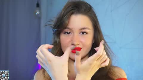 Snapshot of vvilly_wonka chatting on 10/31/25, 02:01 Ethal - thank you for thumb up online show from 10/31/25, 02:01