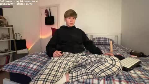 Snapshot of vvladya chatting on 03/27/26, 03:56 vvladya online show from 03/27/26, 03:56