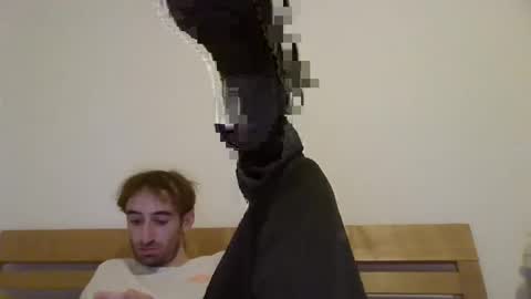 Snapshot of vwelad6969 chatting on 01/13/25, 11:06 hung boy online show from 01/13/25, 11:06