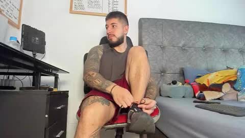 vyxen_ online show from 03/03/26, 09:21