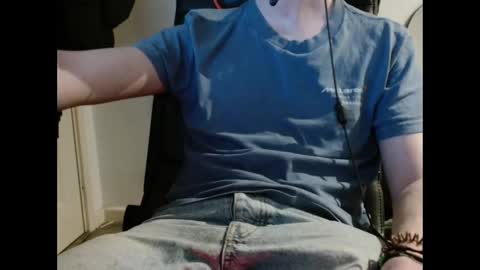 w00dy02 online show from 03/01/25, 11:37