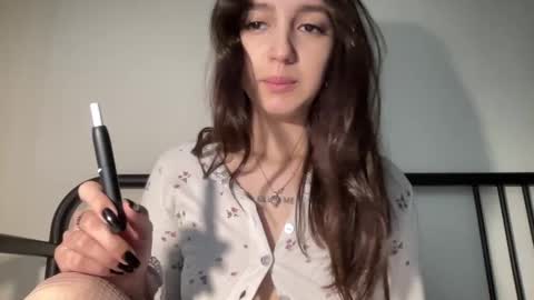 Snapshot of w33d7 chatting on 02/09/25, 10:21 Alice Before pvt write to me in PM online show from 02/09/25, 10:21