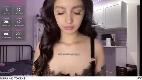 Snapshot of w33d7 chatting on 10/05/25, 09:02 Alice Before pvt write to me in PM online show from 10/05/25, 09:02