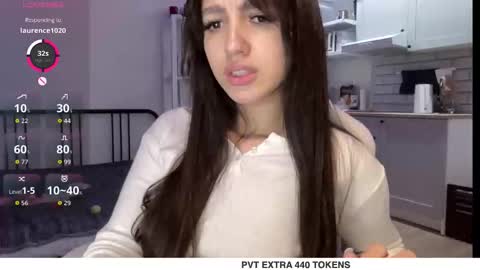 Snapshot of w33d7 chatting on 10/08/25, 09:12 Alice Before pvt write to me in PM online show from 10/08/25, 09:12