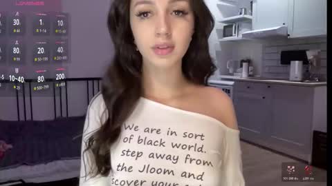 Snapshot of w33d7 chatting on 11/05/25, 09:26 Alice Before pvt write to me in PM online show from 11/05/25, 09:26