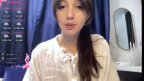 Snapshot of w33d7 chatting on 12/20/25, 08:49 Alice Before pvt write to me in PM online show from 12/20/25, 08:49