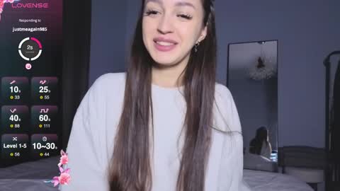 Snapshot of w33d7 chatting on 04/11/26, 06:34 Alice Before pvt write to me in PM online show from 04/11/26, 06:34