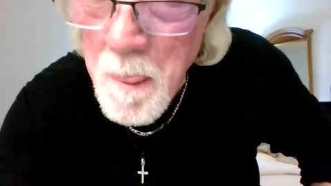 Snapshot of w3llbit chatting on 12/10/24, 06:01 w3llbit online show from 12/10/24, 06:01