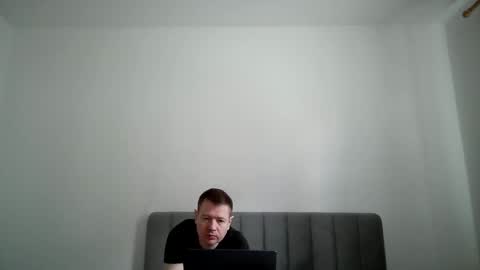 Snapshot of w919 chatting on 05/16/26, 03:11 V online show from 05/16/26, 03:11