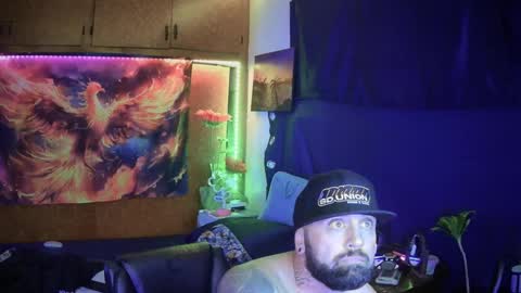 w_h_y_whohurtyou online show from 02/08/25, 01:00