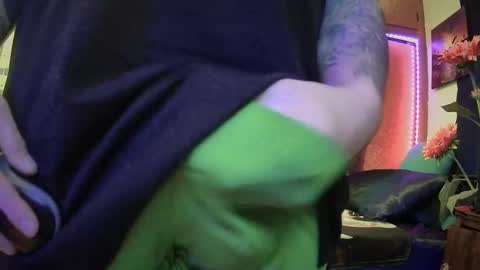 w_h_y_whohurtyou online show from 02/12/25, 05:26