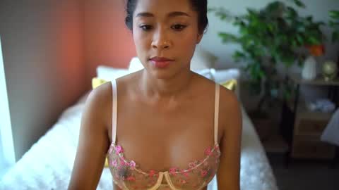 Jen online show from 09/17/25, 05:58