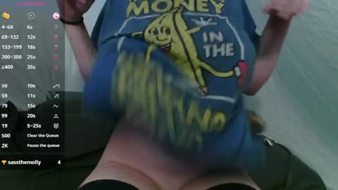 Snapshot of wacky_weirdo chatting on 04/04/26, 11:57 Rose online show from 04/04/26, 11:57