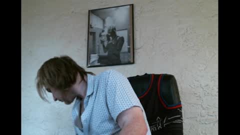 Snapshot of wackyy chatting on 11/13/25, 06:18 Wacky online show from 11/13/25, 06:18