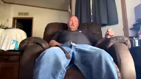 Snapshot of wadd4u1 chatting on 10/12/25, 05:12 wadd4u1 online show from 10/12/25, 05:12