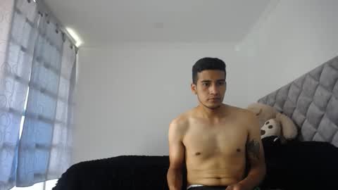 wade and antonella online show from 01/19/25, 05:07