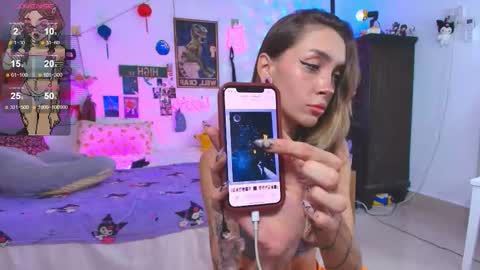 Snapshot of waifu_exe chatting on 09/09/25, 05:40 Waifu exe online show from 09/09/25, 05:40