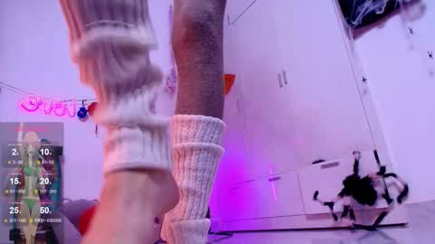 Snapshot of waifu_exe chatting on 11/10/25, 05:39 Waifu exe online show from 11/10/25, 05:39