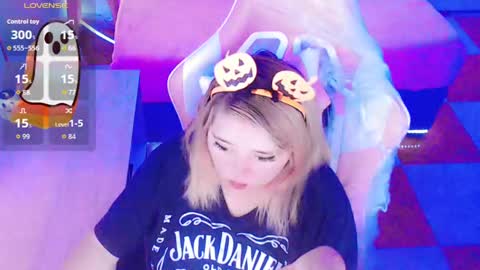   online show from 10/09/25, 03:59