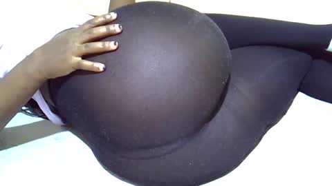 candy online show from 02/08/25, 03:21