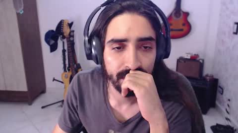 John online show from 10/05/25, 09:34