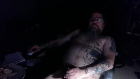 Snapshot of wakeupthedead77 chatting on 04/05/26, 12:30 Mr. Dead online show from 04/05/26, 12:30