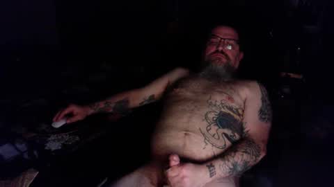 Snapshot of wakeupthedead77 chatting on 05/25/26, 04:40 Mr. Dead online show from 05/25/26, 04:40