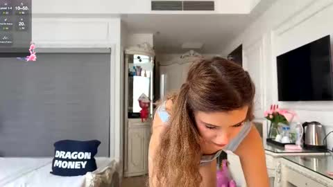 Snapshot of waki_lucky chatting on 11/02/25, 07:22 Mia online show from 11/02/25, 07:22