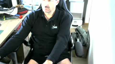 Snapshot of waldo7267 chatting on 04/20/26, 09:23 waldo7267 online show from 04/20/26, 09:23