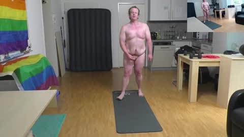 Snapshot of waldw123 chatting on 10/14/25, 01:45 Yarlim online show from 10/14/25, 01:45