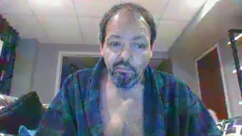 walker033 online show from 11/23/25, 06:57