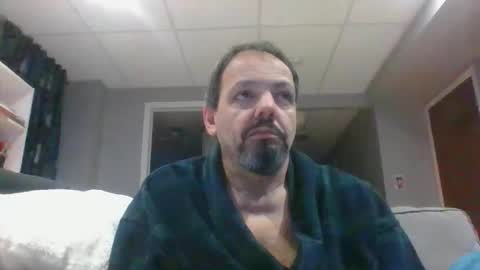 Snapshot of walker033 chatting on 01/18/26, 04:16 walker033 online show from 01/18/26, 04:16