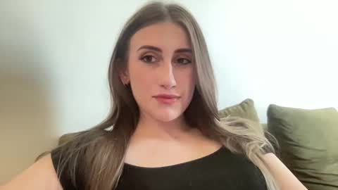 Snapshot of walkiria19 chatting on 04/11/26, 03:27 walkiria19 online show from 04/11/26, 03:27