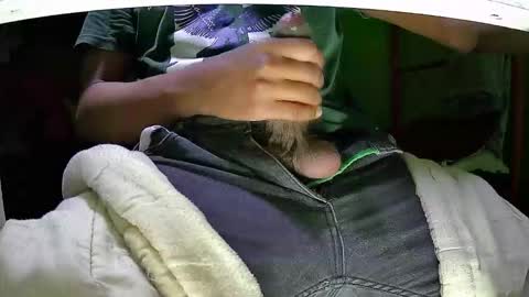 Snapshot of walltazv chatting on 11/11/25, 05:07 Kentaro online show from 11/11/25, 05:07