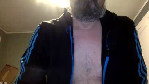 Snapshot of waltbkk chatting on 09/14/25, 04:22 Walter online show from 09/14/25, 04:22