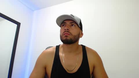 Snapshot of walter_brownn01 chatting on 01/20/25, 04:01 WALTER BROWN  online show from 01/20/25, 04:01