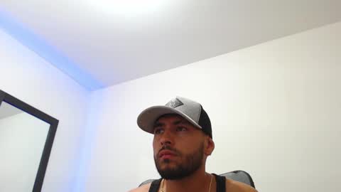 Snapshot of walter_brownn01 chatting on 01/20/25, 07:04 WALTER BROWN  online show from 01/20/25, 07:04