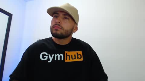 Snapshot of walter_brownn01 chatting on 01/21/25, 07:06 WALTER BROWN  online show from 01/21/25, 07:06