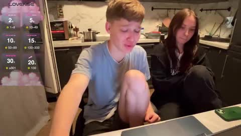 Mark and Tom online show from 09/12/25, 06:08