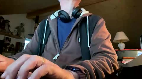 waltix64 online show from 11/03/25, 04:08