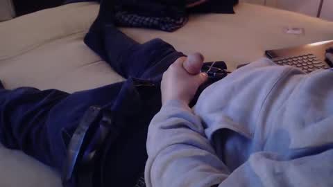 I love the ol in-n-out  online show from 03/10/25, 03:23