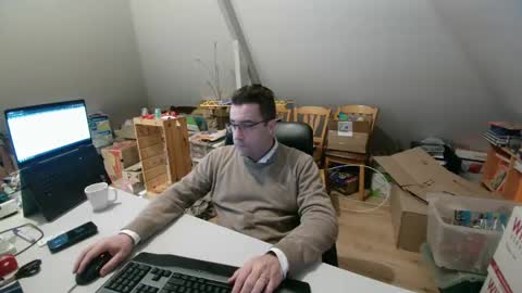 Snapshot of wammes85 chatting on 12/15/24, 09:24 wammes online show from 12/15/24, 09:24