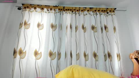 Snapshot of wanda_liones chatting on 02/14/25, 05:46 Wanda online show from 02/14/25, 05:46