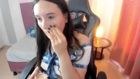 Snapshot of wanda_sg chatting on 06/26/26, 05:50 Alexandra online show from 06/26/26, 05:50