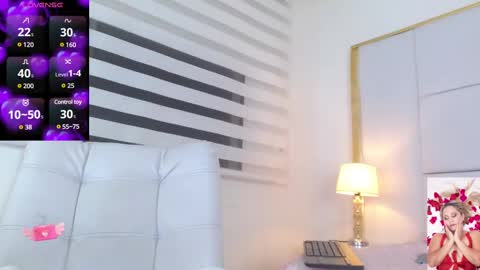 Snapshot of wandahairymilf chatting on 03/11/25, 10:07 Wanda online show from 03/11/25, 10:07