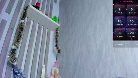 Snapshot of wandaloov chatting on 12/20/24, 12:30 wanda online show from 12/20/24, 12:30