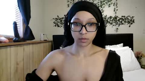 wanderlustgaal online show from 12/04/25, 08:17