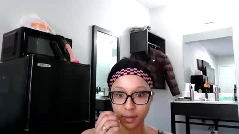 Snapshot of wanderlustgaal chatting on 02/08/26, 06:22 wanderlustgaal online show from 02/08/26, 06:22