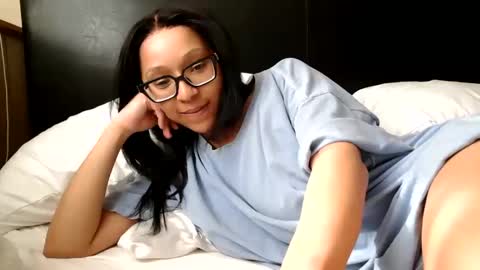 Snapshot of wanderlustgaal chatting on 02/12/26, 05:30 wanderlustgaal online show from 02/12/26, 05:30