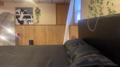 Snapshot of wanderlustgaal chatting on 03/16/26, 01:15 wanderlustgaal online show from 03/16/26, 01:15